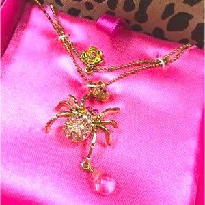 ITSY BITSY SPIDER NECKLACE
